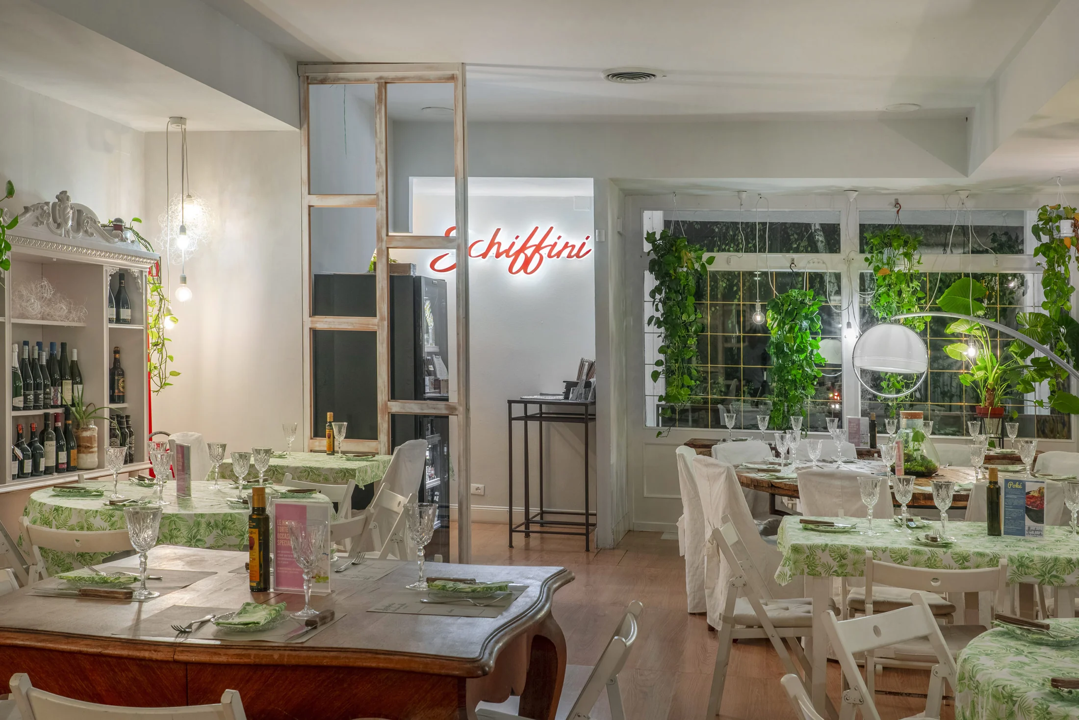 Dining room set with an arc lamp